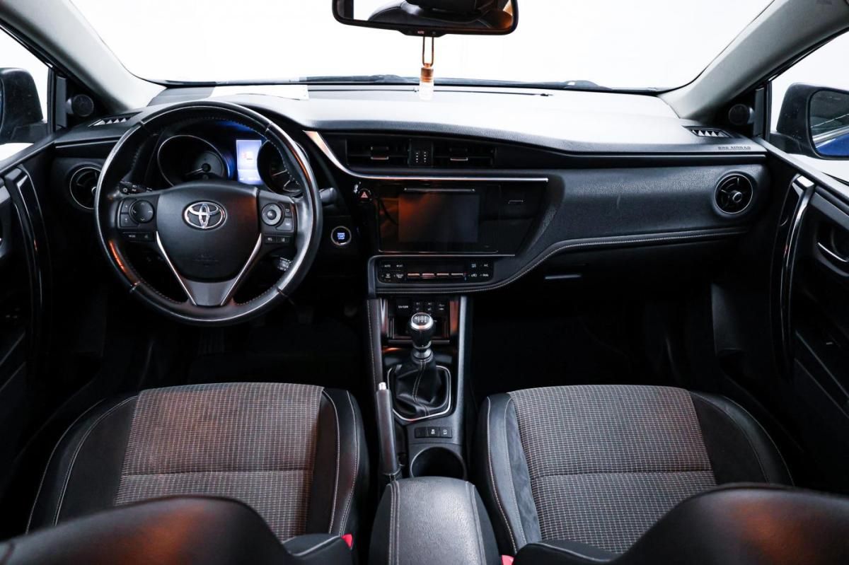 toyota-auris-2016-diesel-1598cc
