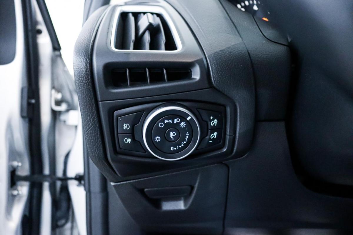 ford-focus-2016-gasolina-998cc