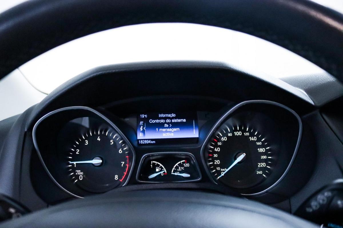 ford-focus-2016-gasolina-998cc