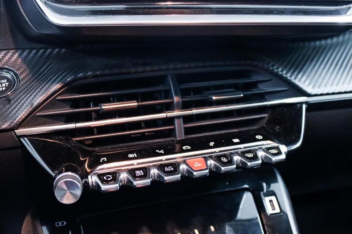 peugeot-208-2022-diesel-1560cc