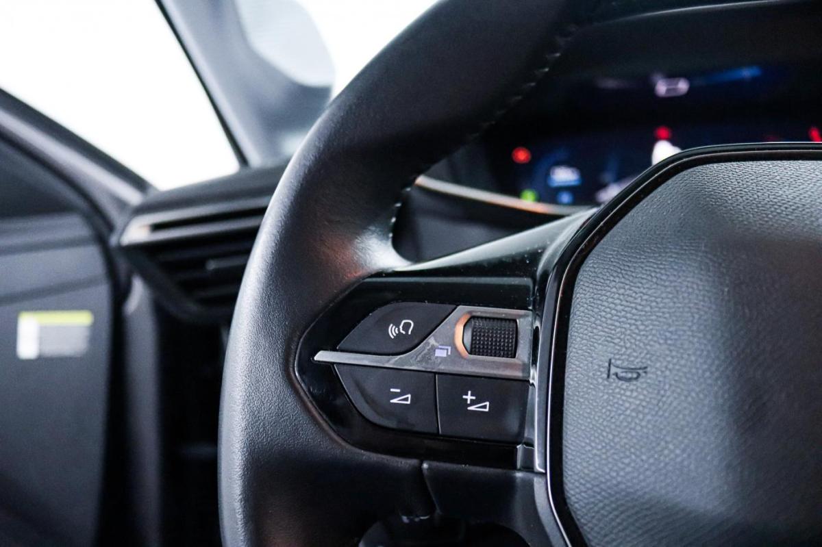 peugeot-208-2022-diesel-1560cc