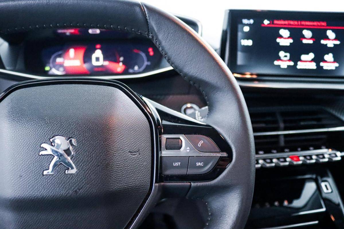 peugeot-208-2022-diesel-1499cc