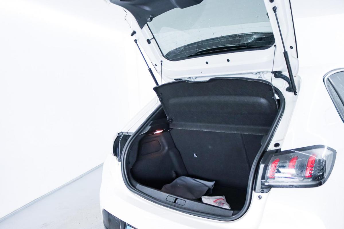 peugeot-208-2022-diesel-1499cc