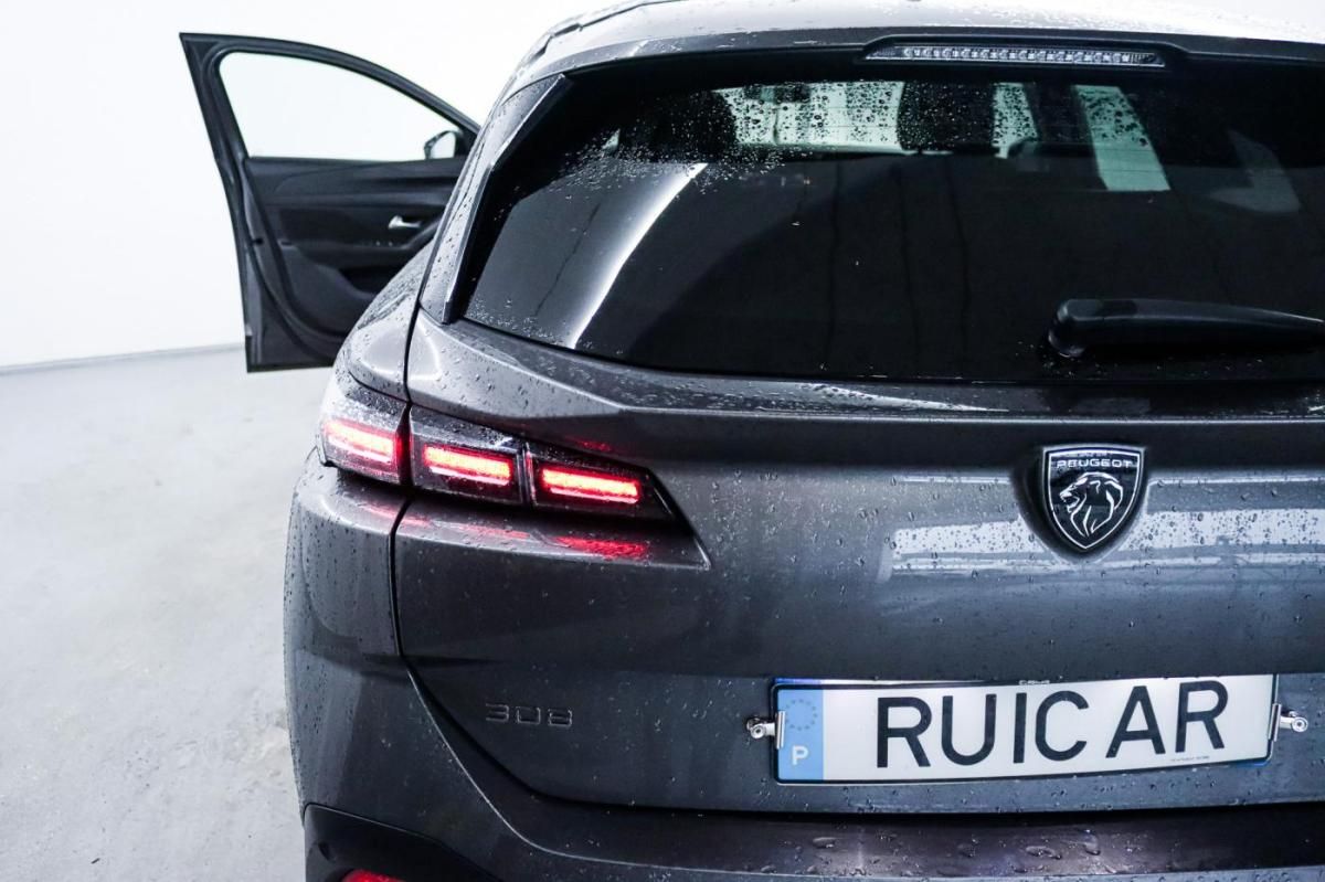 peugeot-308-sw-2022-diesel-1499cc