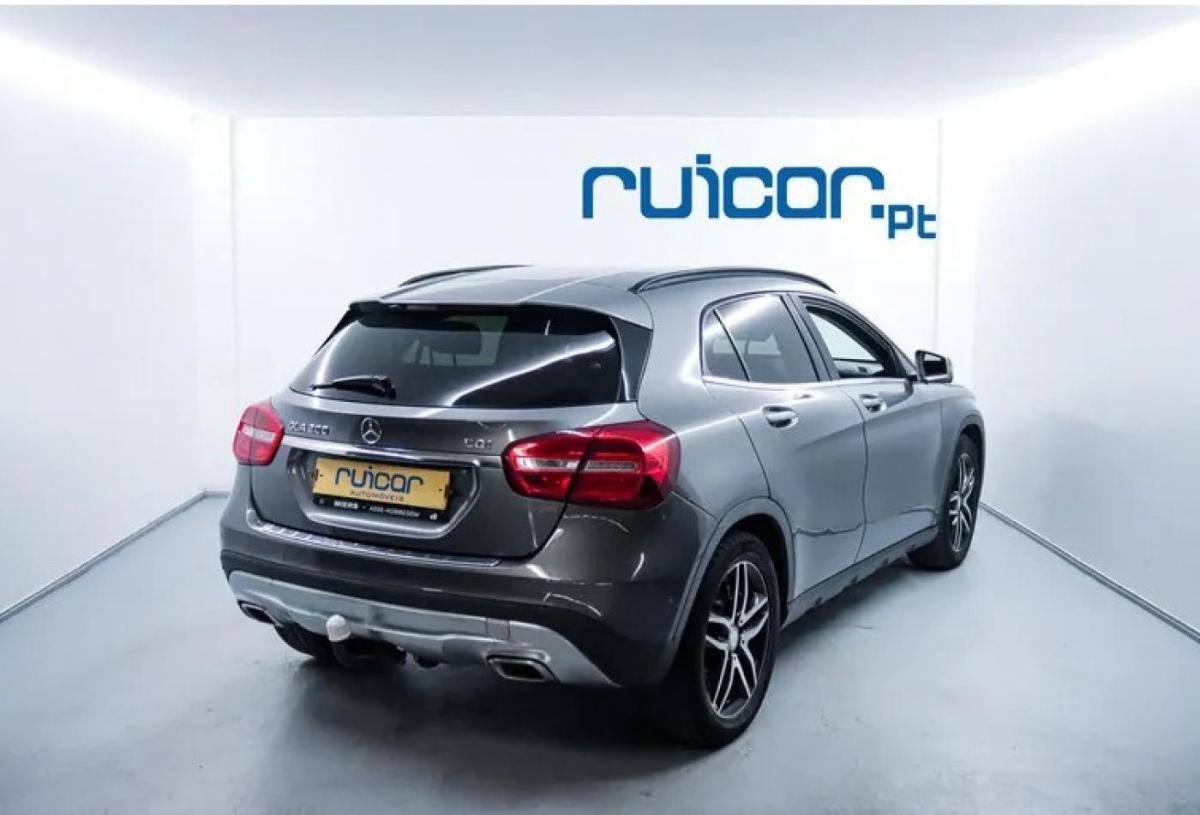 mercedes-benz-gla-2016-diesel-2143cc