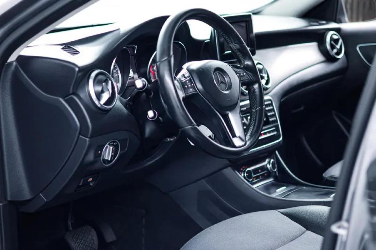 mercedes-benz-gla-2016-diesel-2143cc