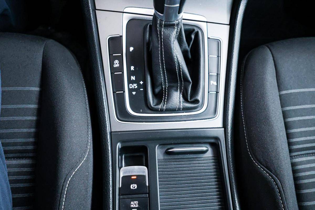 volkswagen-golf-2016-diesel-1598cc