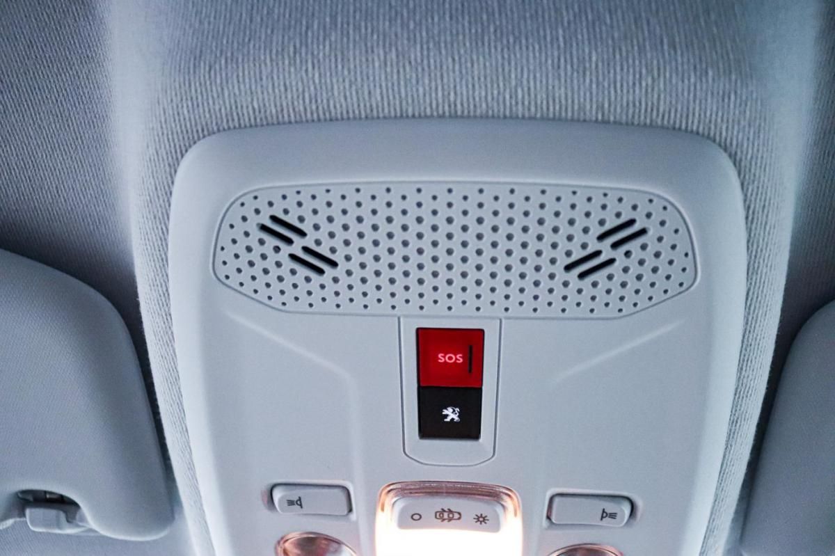 peugeot-208-2022-diesel-1499cc