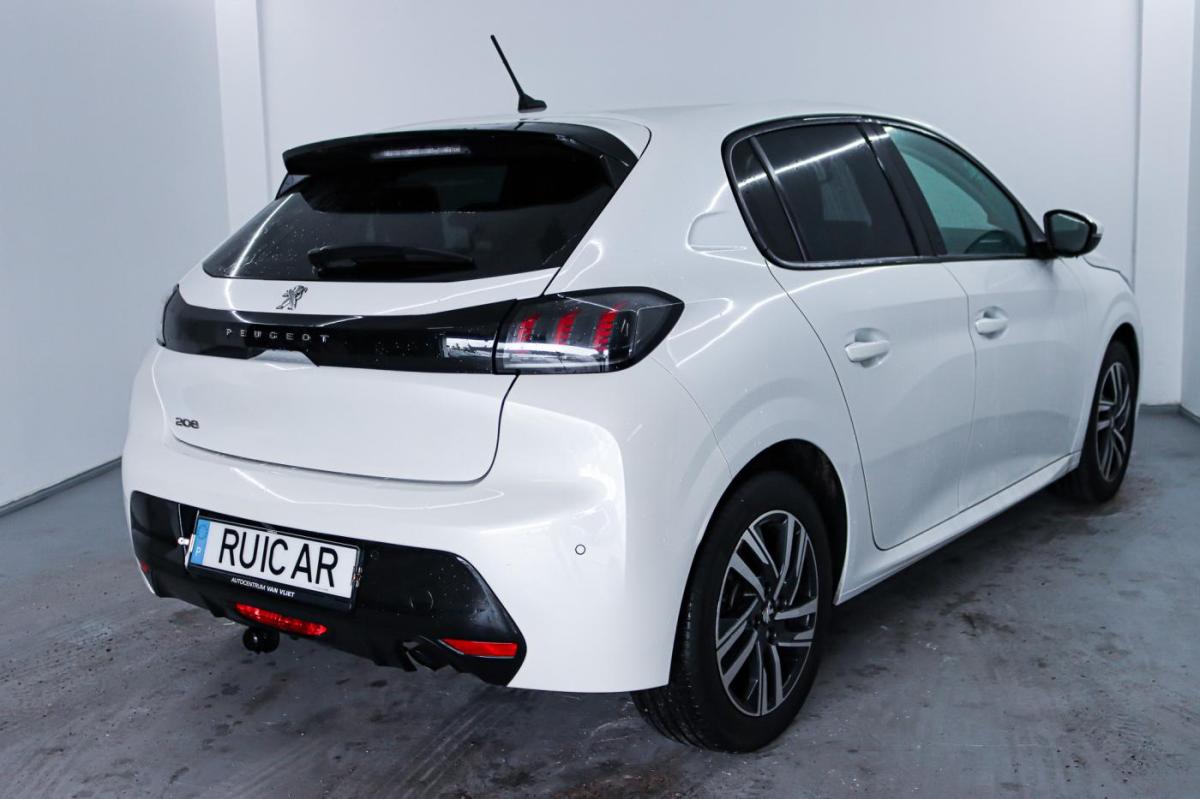 peugeot-208-2022-diesel-1499cc
