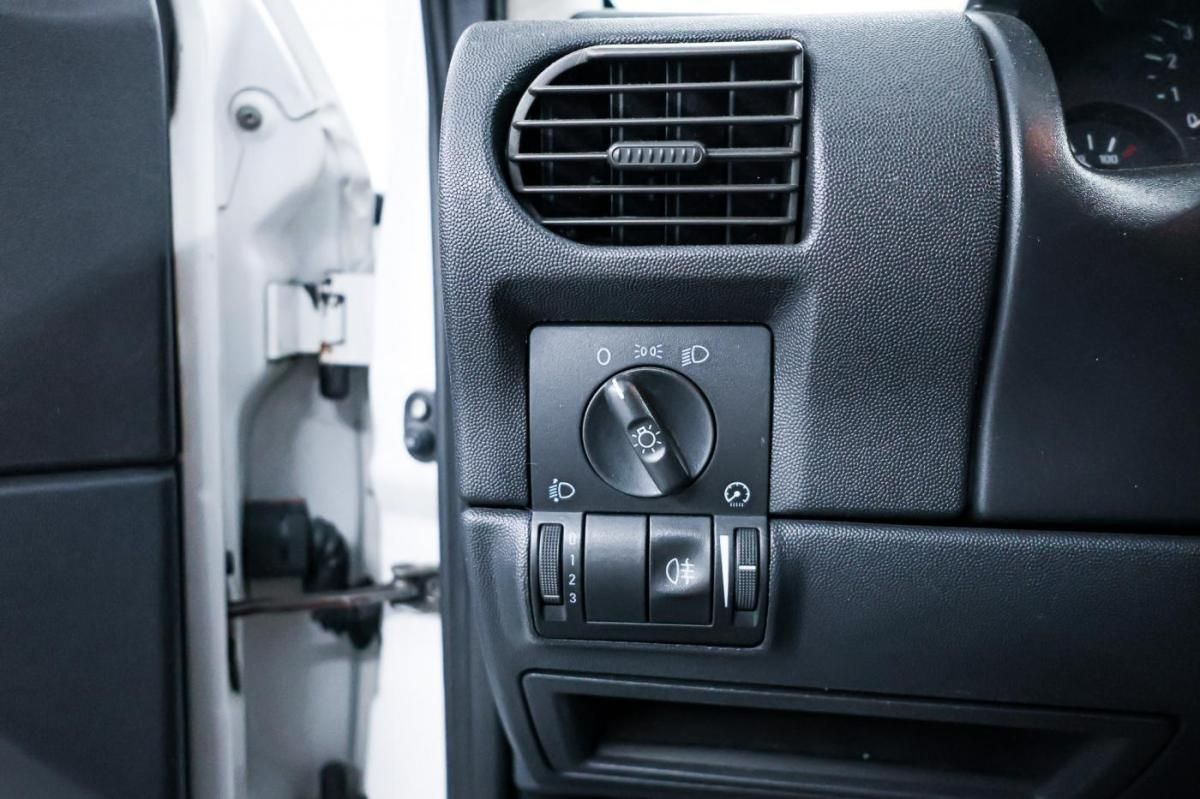 opel-corsa-van-2004-diesel-1300cc