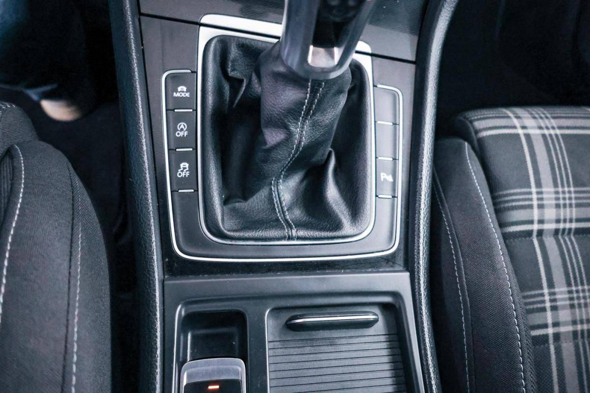 volkswagen-golf-2014-diesel-1968cc