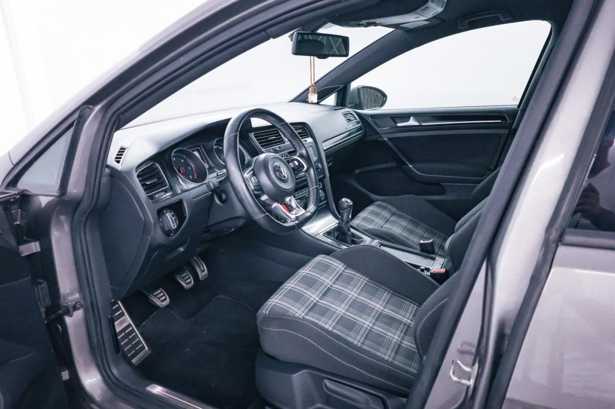 volkswagen-golf-2014-diesel-1968cc