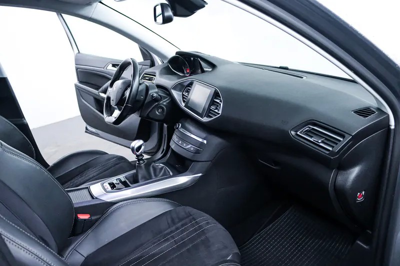 peugeot-308-sw-2016-diesel-1560cc