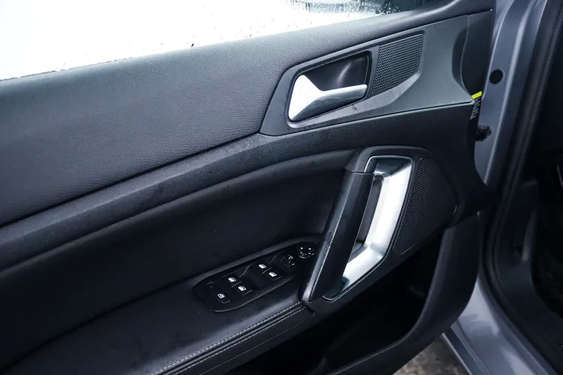 peugeot-308-sw-2016-diesel-1560cc