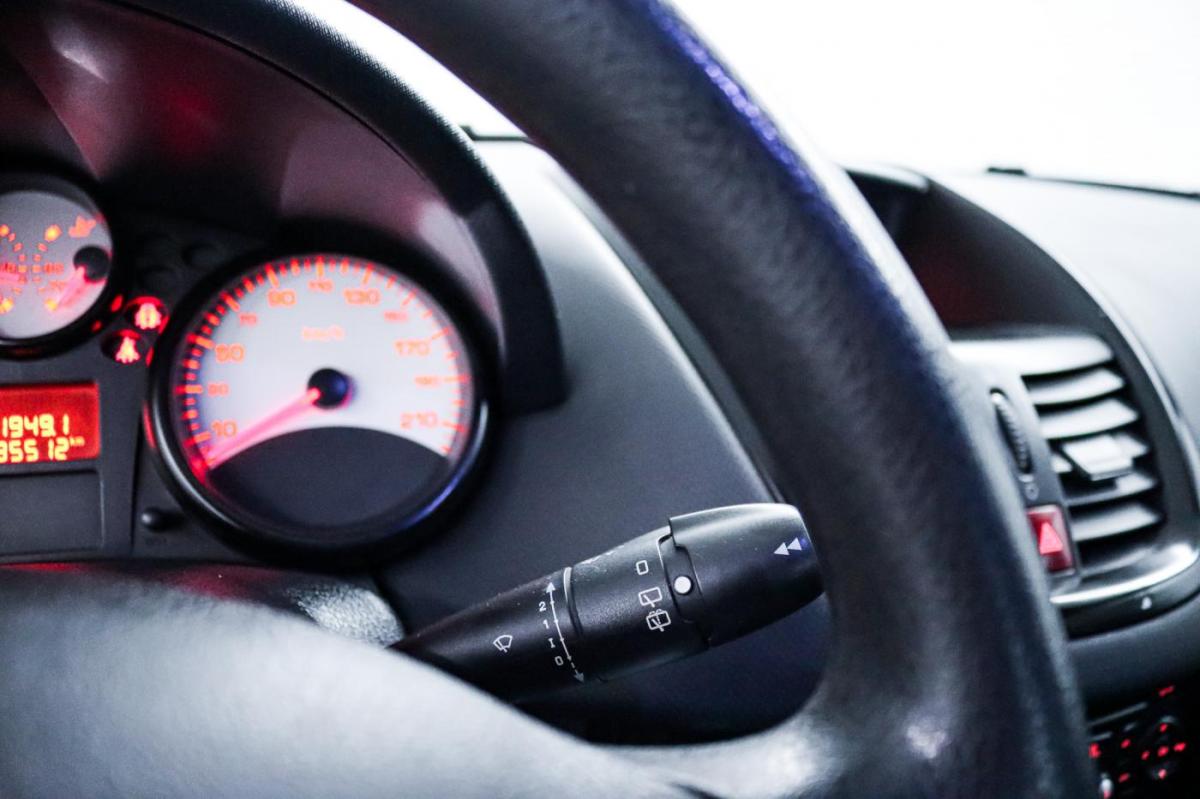 peugeot-207-2009-diesel-1398cc