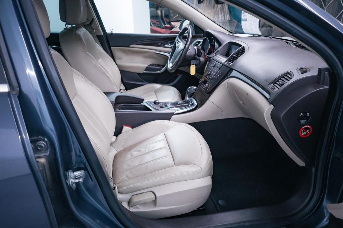 opel-insignia-sports-tourer-2009-diesel-1956cc