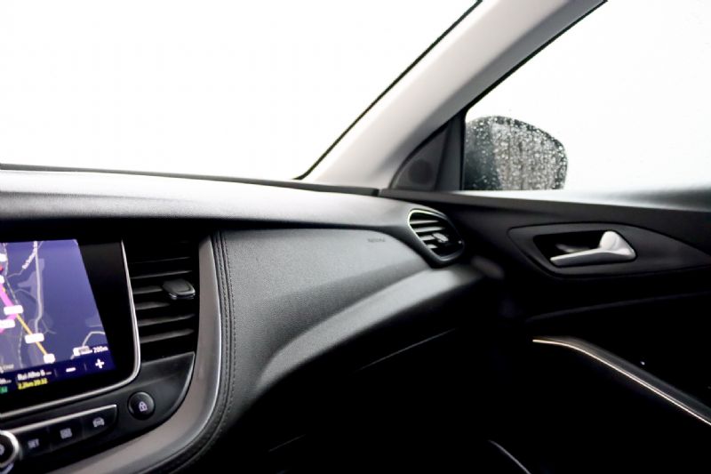 opel-grandland-x-2018-diesel-1560cc
