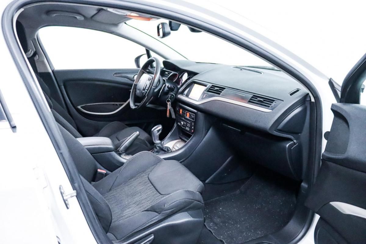 citroen-c5-tourer-2012-diesel-1560cc