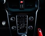 volvo-v40-2017-diesel-1969cc
