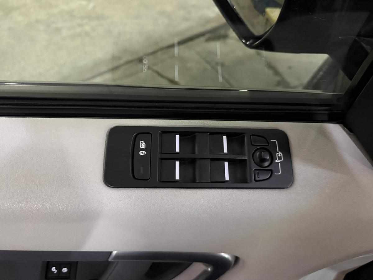 land-rover-discovery-sport-2-0-td4-awd-2018-diesel-1999cc