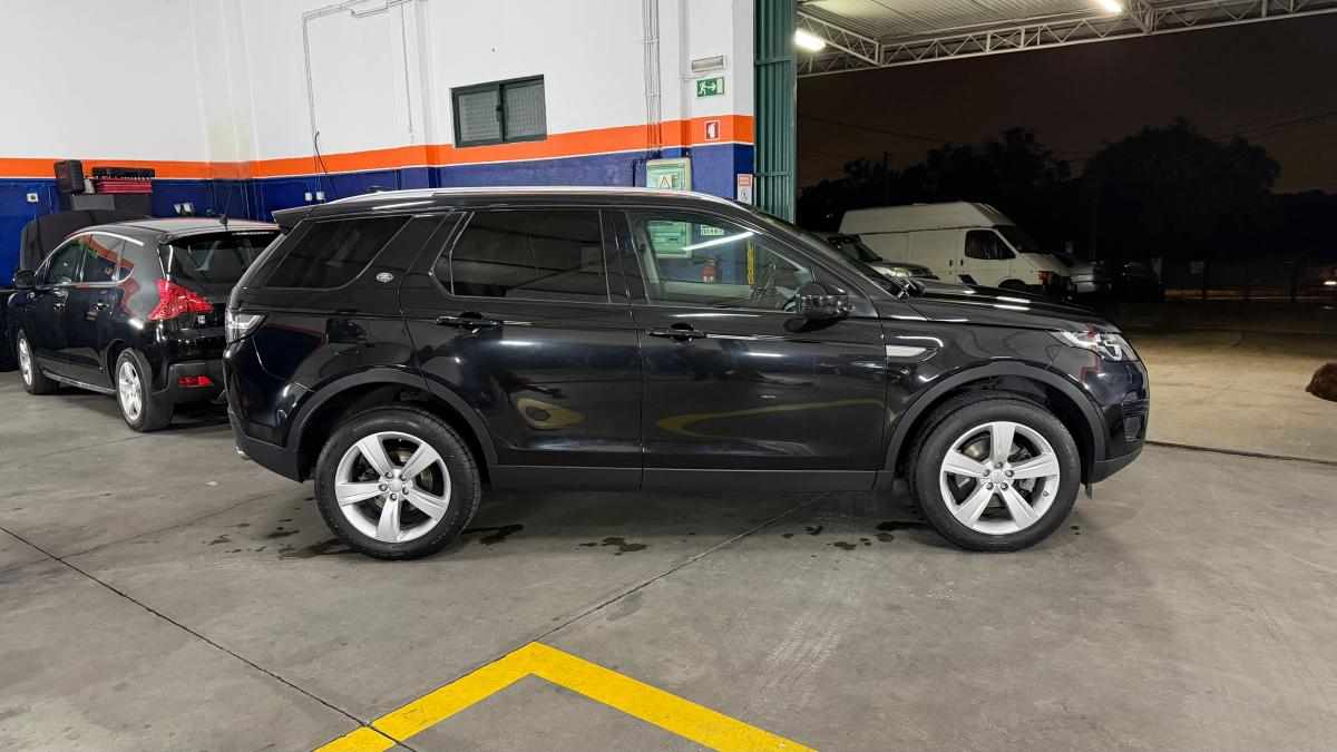 land-rover-discovery-sport-2-0-td4-awd-2018-diesel-1999cc