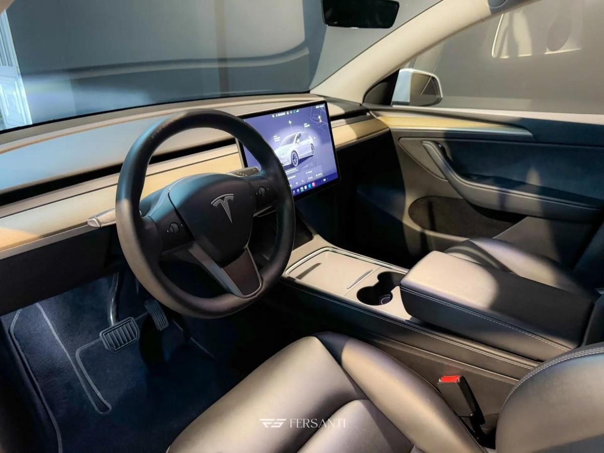 tesla-model-y-2022-eletrico-0cc