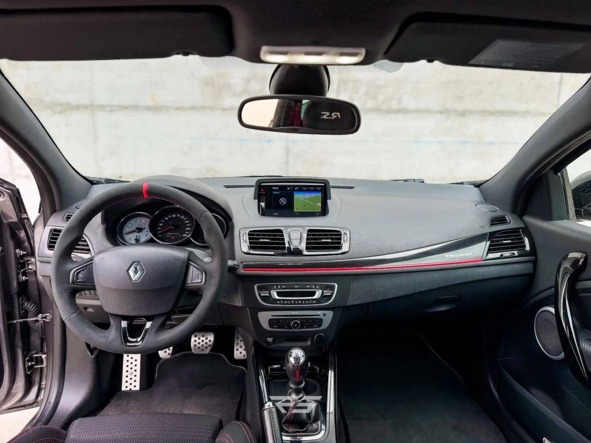 renault-megane-coupe-2015-gasolina-1998cc