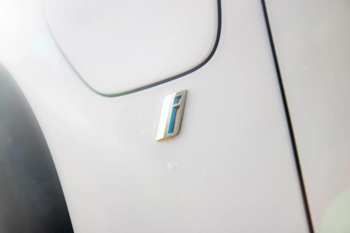 bmw-serie-3-330e-2017-hibrido-a-gasolina-1998cc
