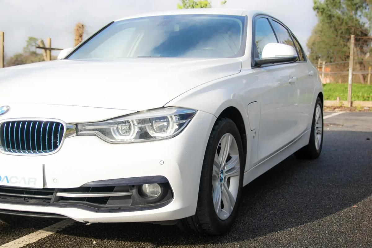 bmw-serie-3-330e-2017-hibrido-a-gasolina-1998cc