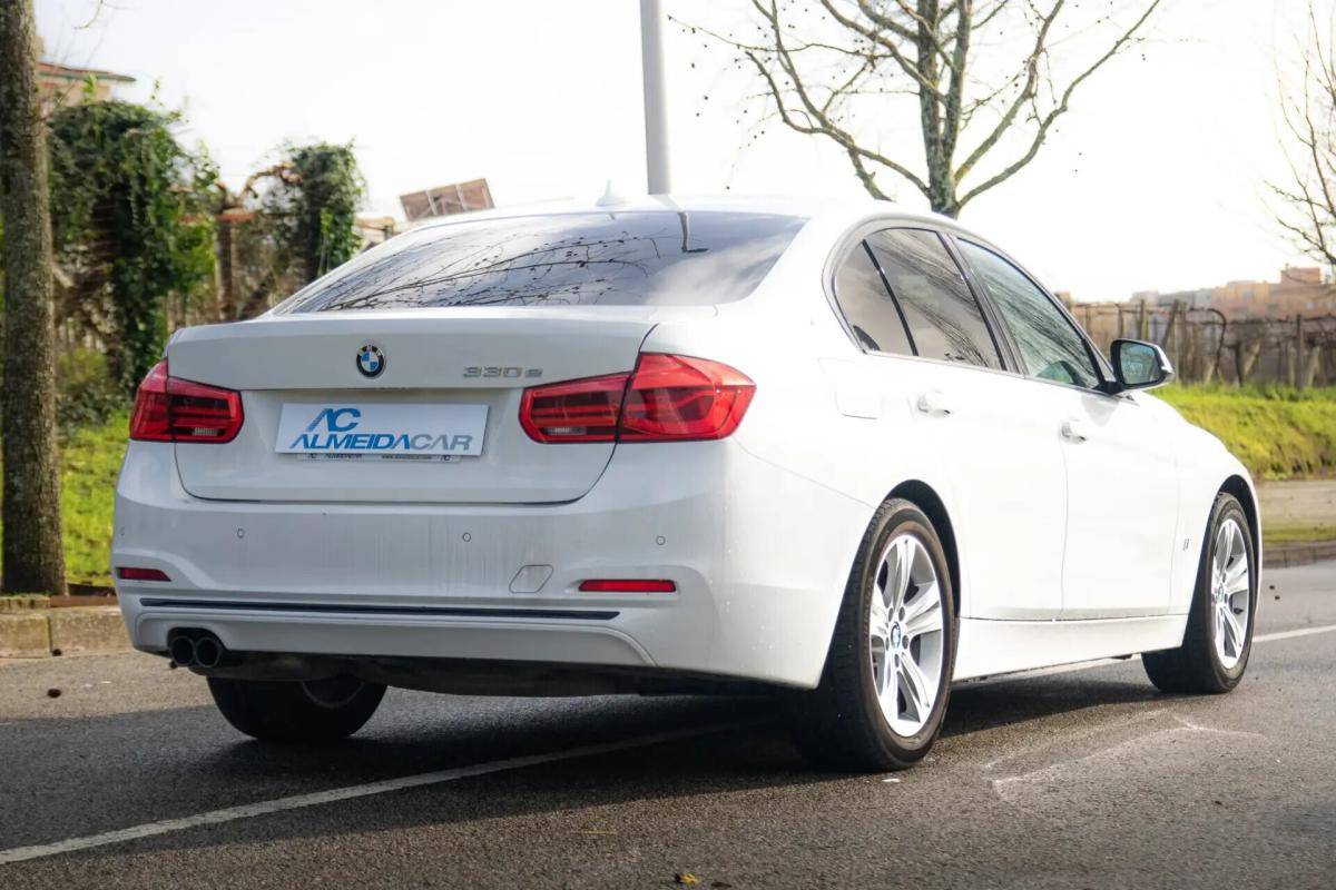 bmw-serie-3-330e-2017-hibrido-a-gasolina-1998cc