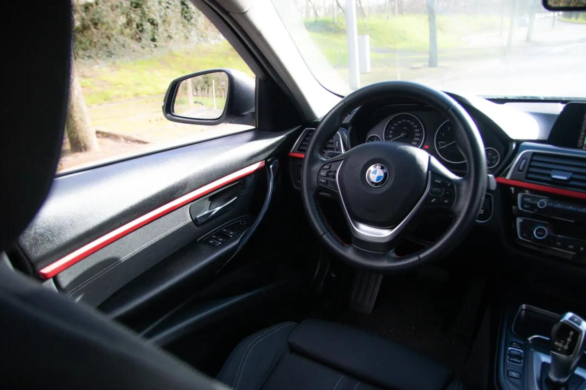 bmw-serie-3-330e-2017-hibrido-a-gasolina-1998cc