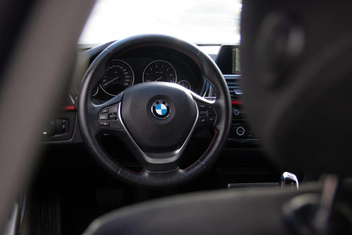 bmw-serie-3-330e-2017-hibrido-a-gasolina-1998cc