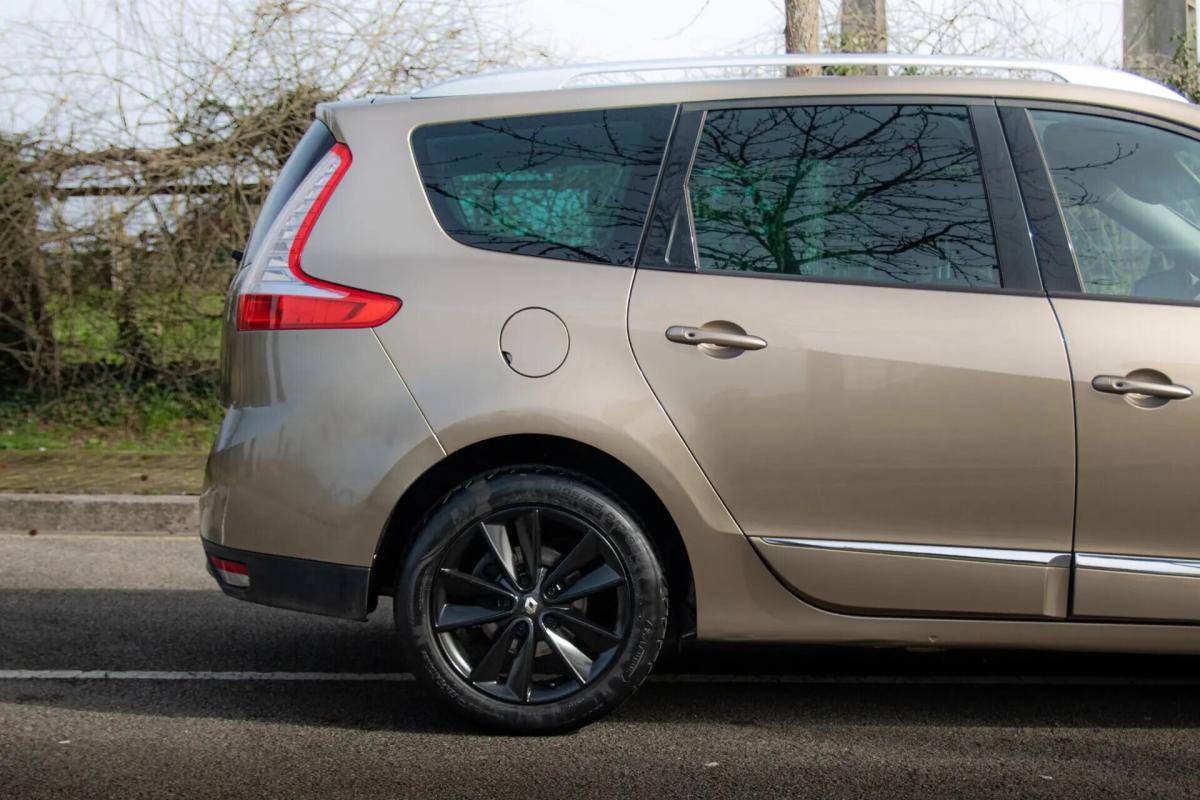renault-scenic-2013-diesel-1461cc