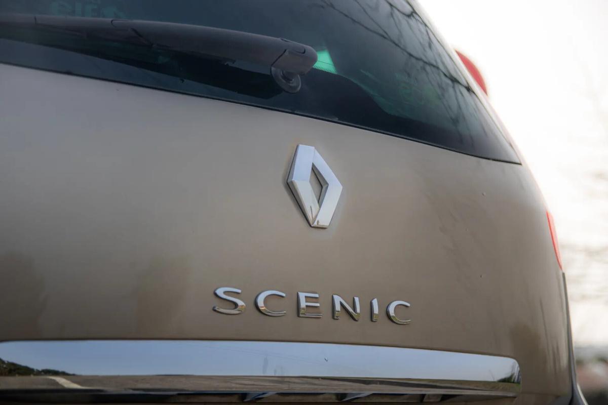 renault-scenic-2013-diesel-1461cc