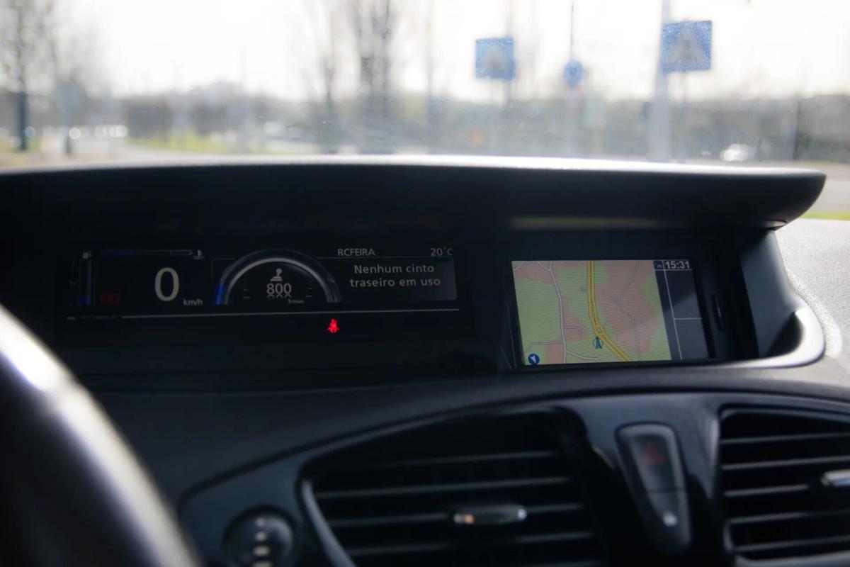renault-scenic-2013-diesel-1461cc