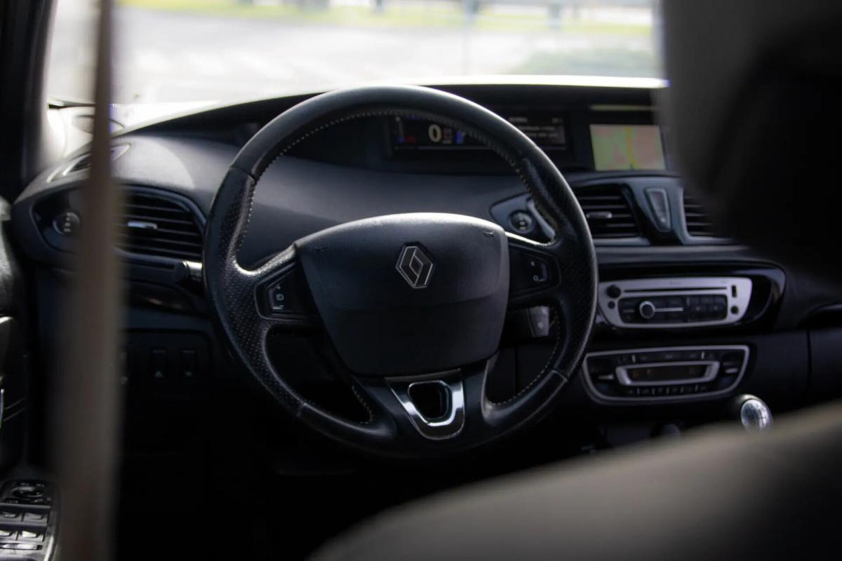 renault-scenic-2013-diesel-1461cc