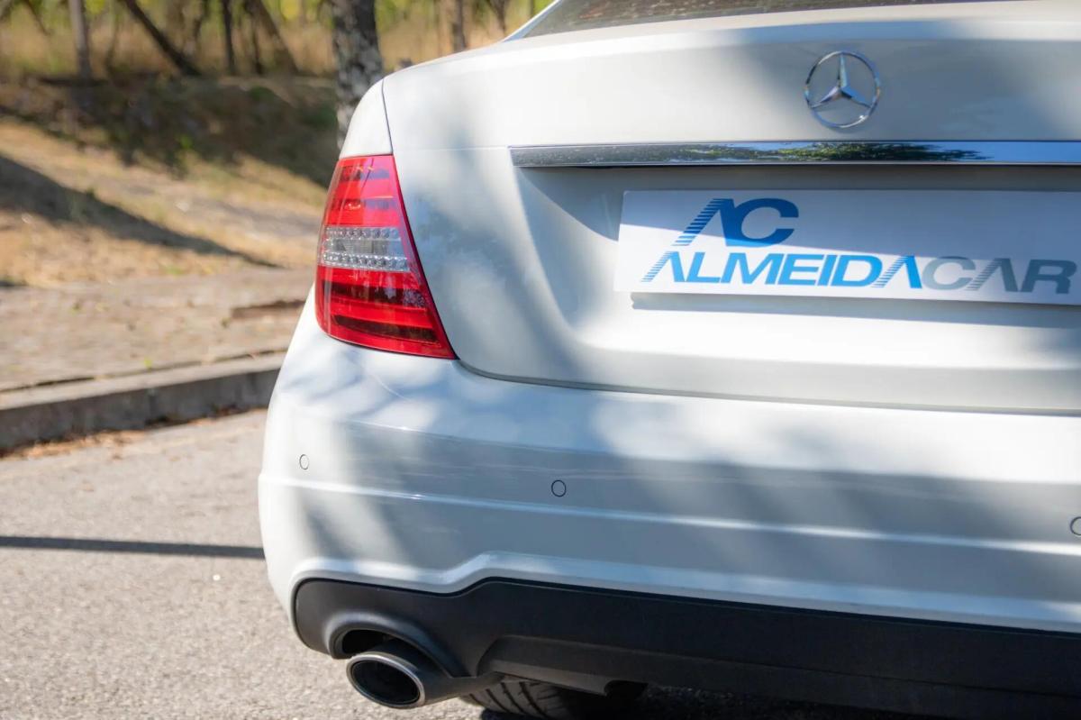 mercedes-benz-classe-c-c-250-t-blueefficiency-2012-diesel-2143cc