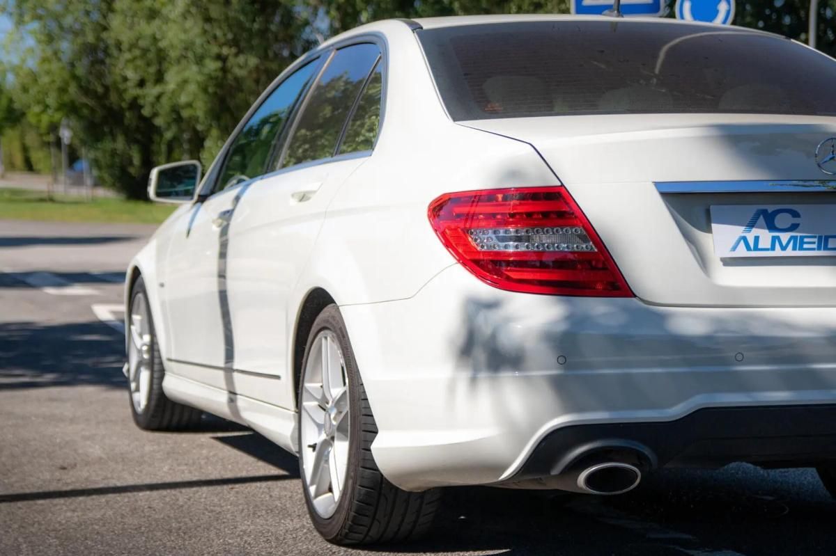 mercedes-benz-classe-c-c-250-t-blueefficiency-2012-diesel-2143cc