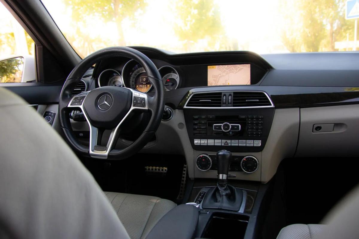 mercedes-benz-classe-c-c-250-t-blueefficiency-2012-diesel-2143cc