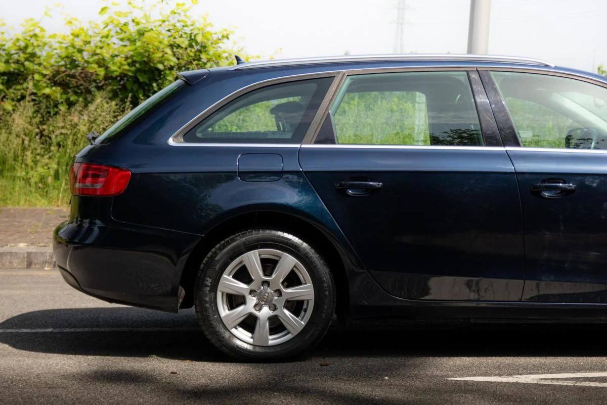 audi-a4-avant-2010-diesel-1968cc