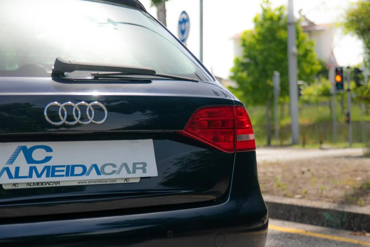 audi-a4-avant-2010-diesel-1968cc