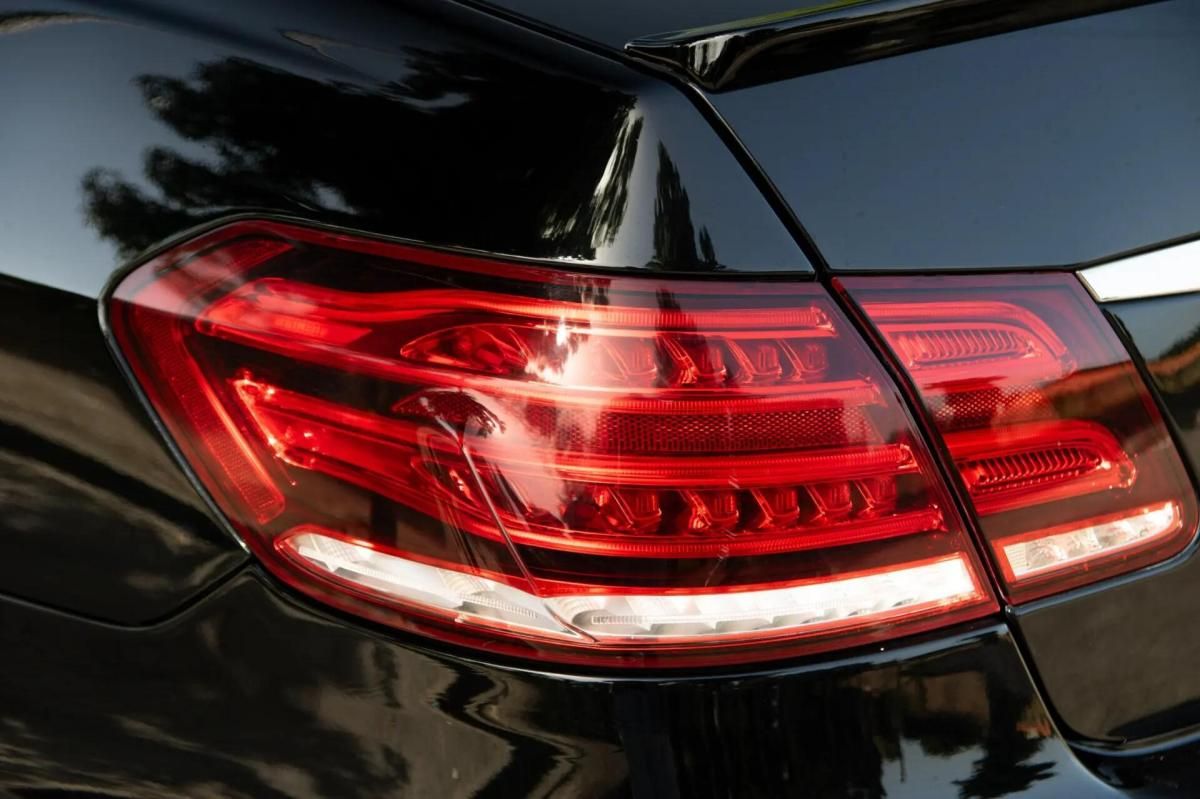 mercedes-benz-classe-e-e-220-t-bluetec-2014-diesel-2143cc