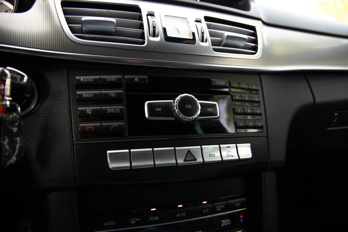 mercedes-benz-classe-e-e-220-t-bluetec-2014-diesel-2143cc