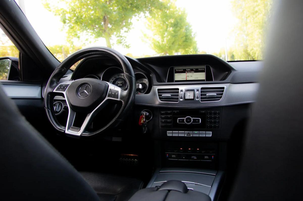mercedes-benz-classe-e-e-220-t-bluetec-2014-diesel-2143cc