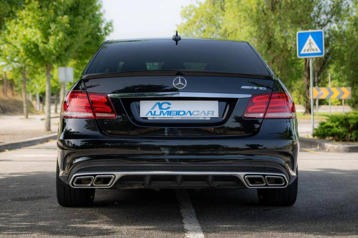 mercedes-benz-classe-e-e-220-t-bluetec-2014-diesel-2143cc