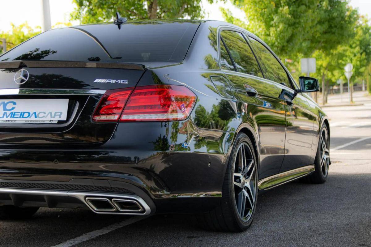 mercedes-benz-classe-e-e-220-t-bluetec-2014-diesel-2143cc