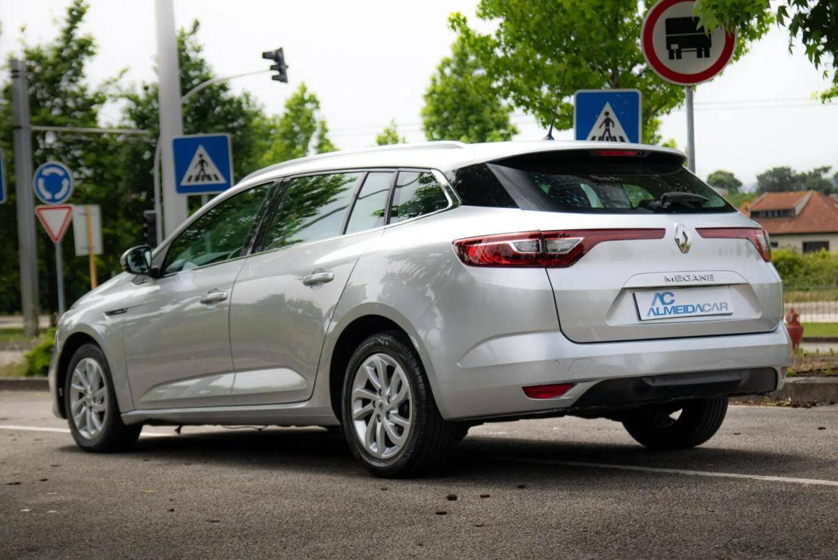 renault-megane-sport-tourer-2020-diesel-1461cc