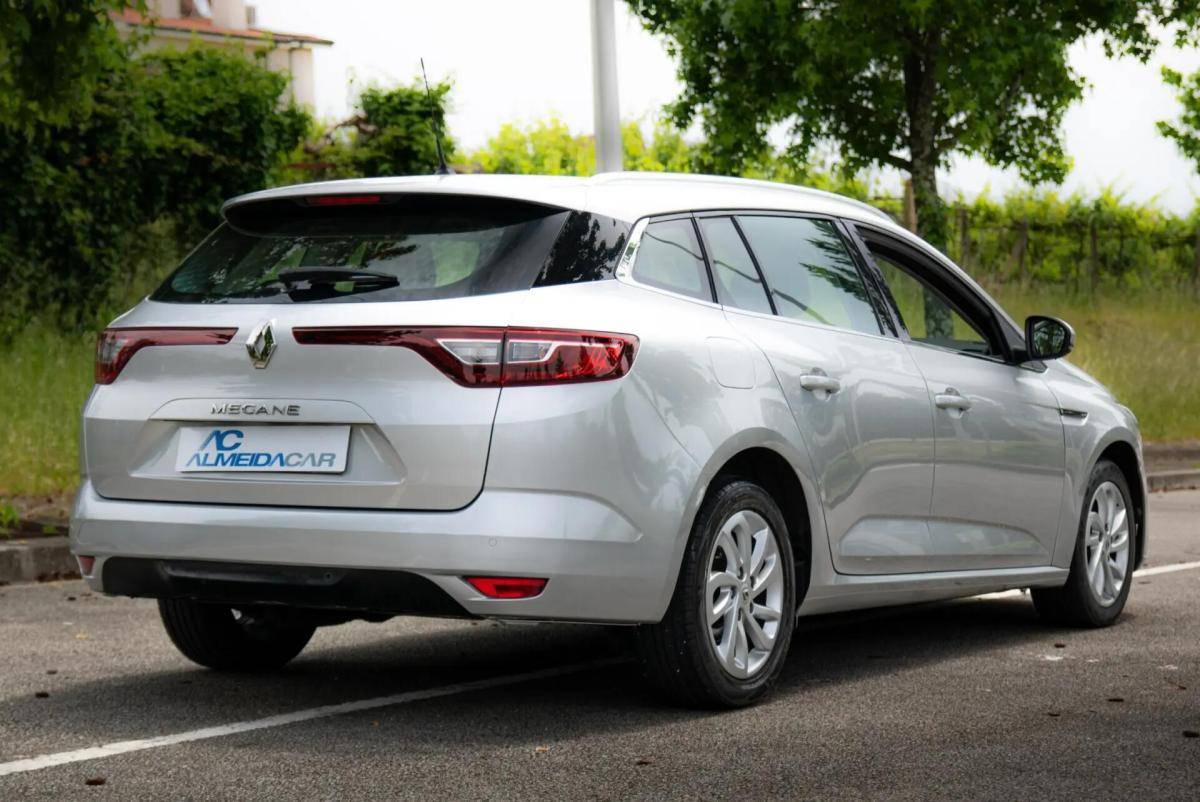 renault-megane-sport-tourer-2020-diesel-1461cc
