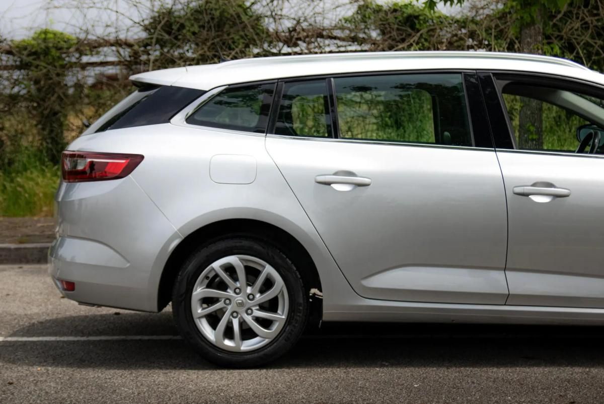 renault-megane-sport-tourer-2020-diesel-1461cc