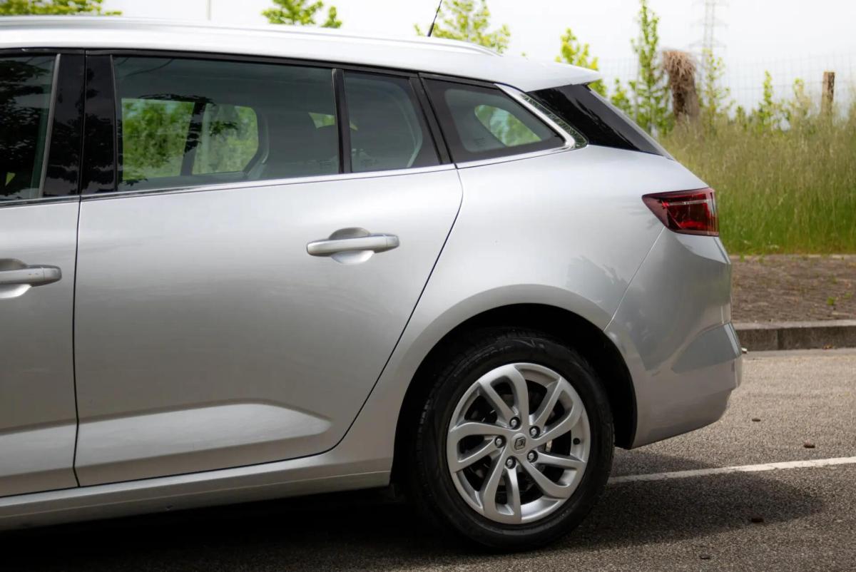 renault-megane-sport-tourer-2020-diesel-1461cc